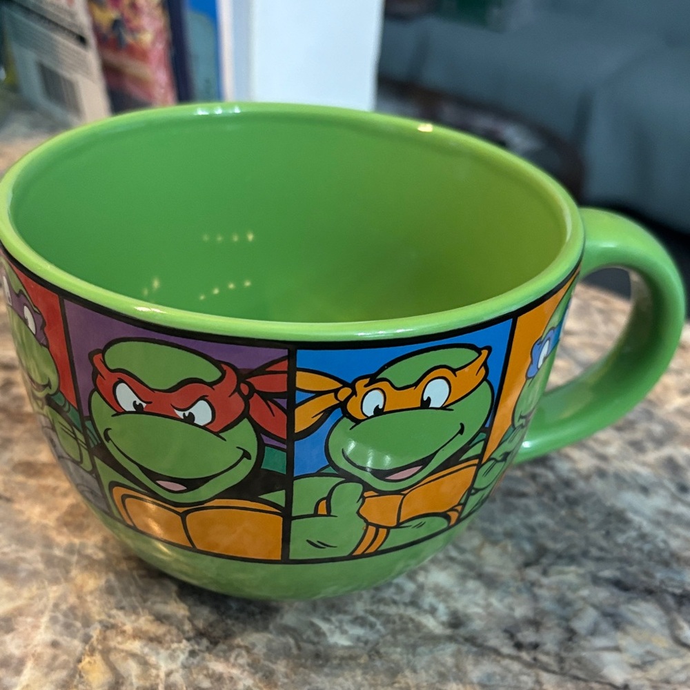 Teenage Mutant Ninja Turtles Green Large Ceramic Mug 24 oz. Like New